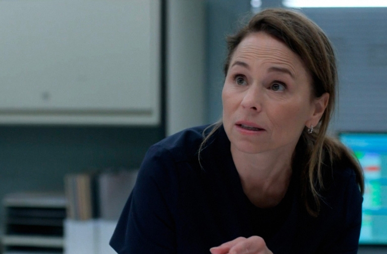 <p>Emmanuelle St-Cyr, interpr&eacute;t&eacute;e par Suzanne Cl&eacute;ment - <em>STAT</em>&nbsp;</p>
