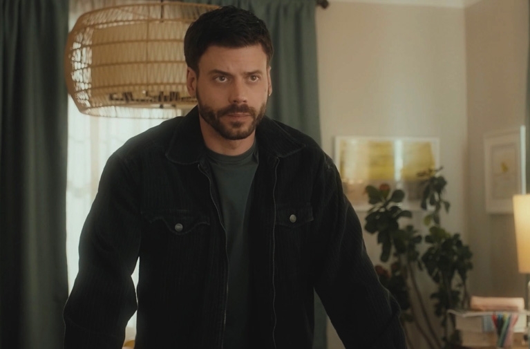 <p>Jean-Fran&ccedil;ois &laquo;Jeff&raquo; Sauvageau, interpr&eacute;t&eacute; par Fran&ccedil;ois Arnaud - <em>MR BIG</em></p>
